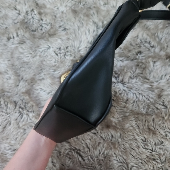 Christian Lacroix Lucie Crossbody Camera Bag Black Faux Leather Gold Lock Detail - Picture 2 of 16